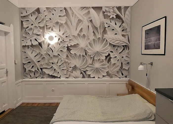 Quite And Cheap Apartment In City Center B1 Sza