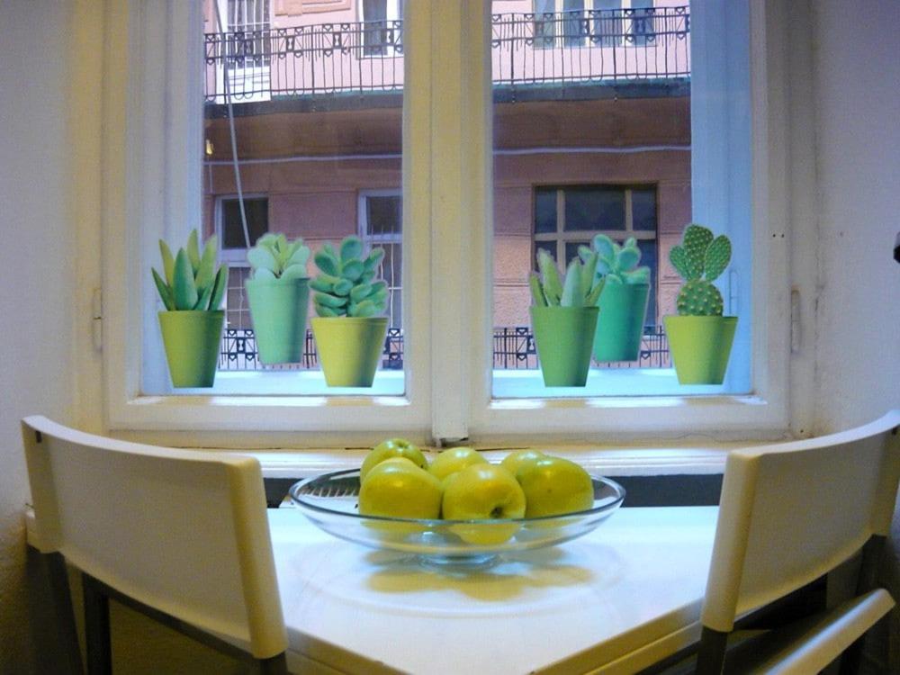 Apartment Quite And Cheap In Center B1 Sza Budapest